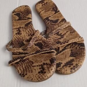 TKEES Women's Size 8 Gemma Coco Snake Sandal. Summer, Athleisure, Beachy